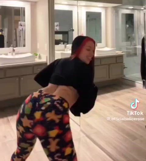 ass ass shaking babe big ass booty bubble butt dancing latina thick twerking gif