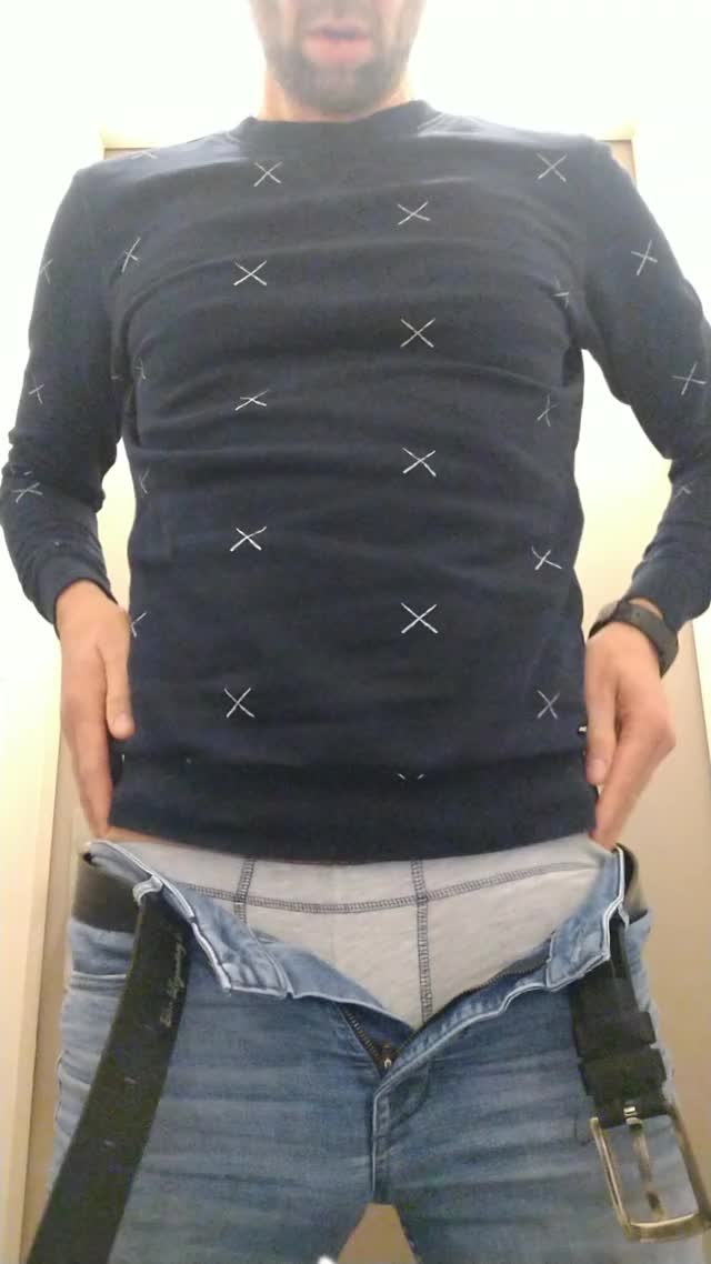 Watch till the end. (If you're into big loads ?) 39M