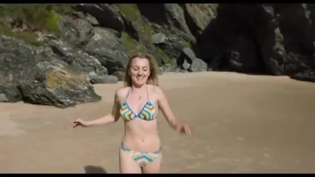 Evanna Lynch in 'My Name Is Emily' [gif]