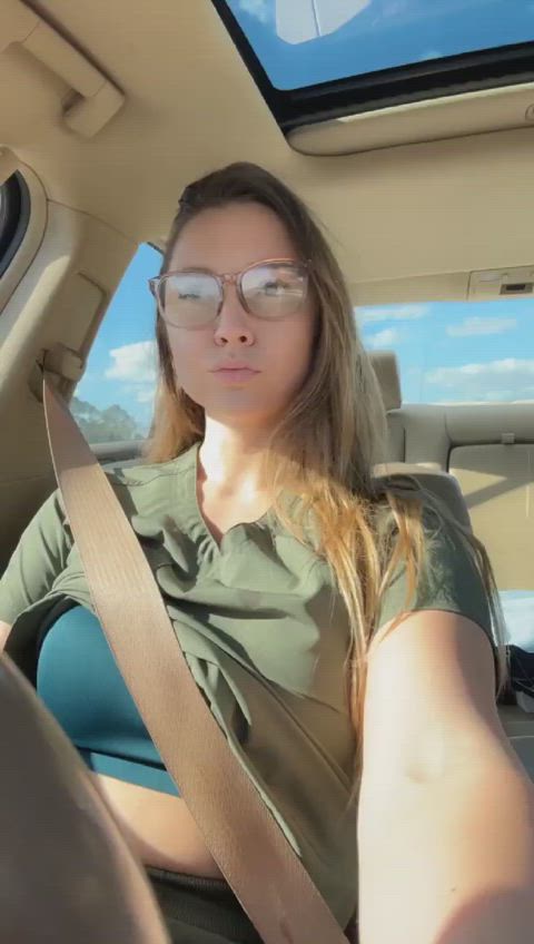 Driving to work with my tits out because I don't turst airbags..👩‍⚕️🥵