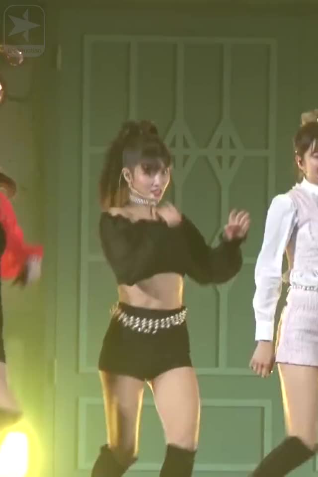 Twice 181105 Momo by 모모의마블 3