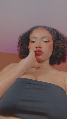 amateur big tits boobs cute ebony natural tits teen gif