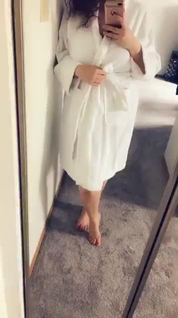 robe reveals