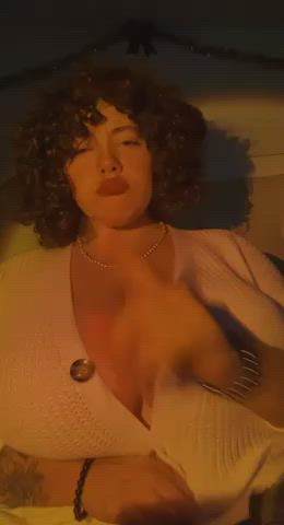bbw big tits boobs domme huge tits latina nails onlyfans thick gif