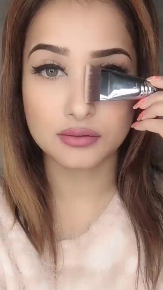 Nose Contouring Tutorial ?? #foryou #foryoupage #tiktokindia #mymakhnastep #yoyohoneysingh