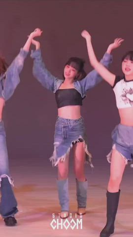 asian dancing korean legs thighs tight gif