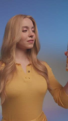 ass big tits blonde celebrity legs natural tits sydney sweeney gif