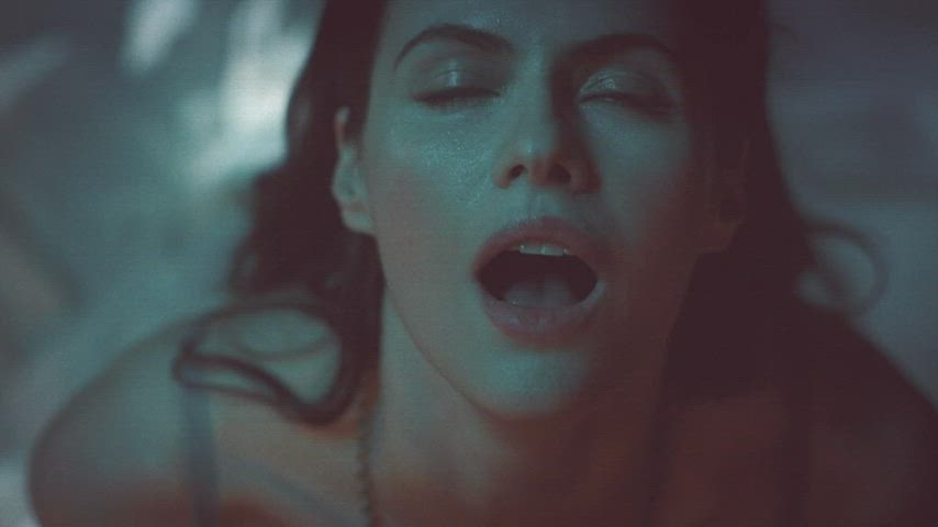 actress alexandra daddario celebrity gif