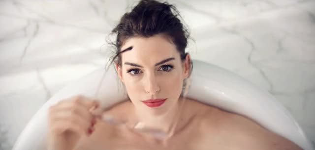 Anne Hathaway