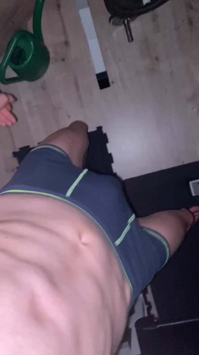 [Selling] -20- athlete here selling smelly 2 days worn boxers, no shower, strong
