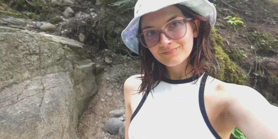 Hiking pokies