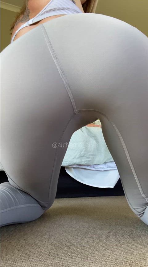 ass back arched bending over leggings masturbating pussy sex toy solo wet pussy yoga