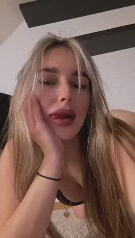 Watch your sexy babe.? I‘m new here so cum and join? FREE TRIAL? l!nk on profle