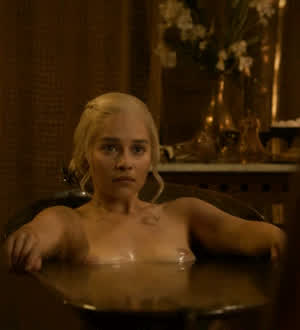 big tits blonde celebrity cleavage emilia clarke huge tits wet wet pussy gif
