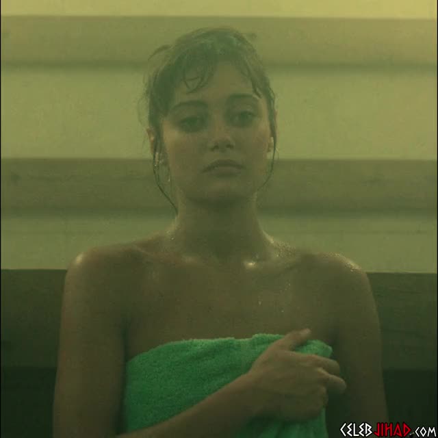 Ella Purnell CelebJihad.com