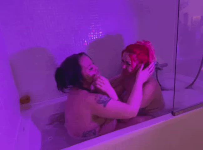 bath girls kissing milf onlyfans redhead gif