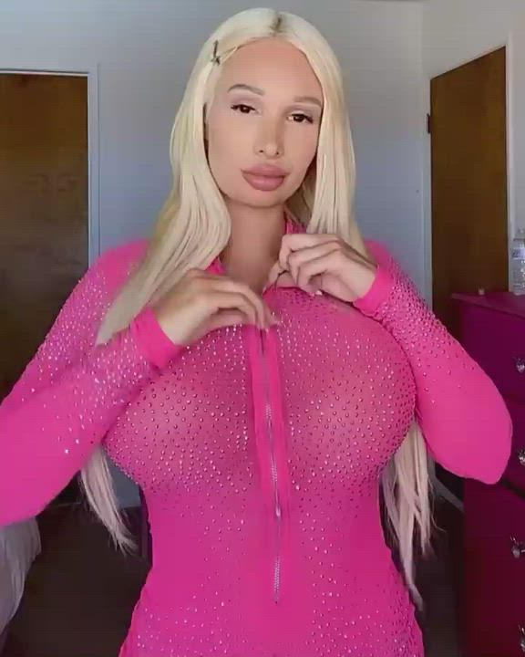 Big Tits Blonde Lips gif