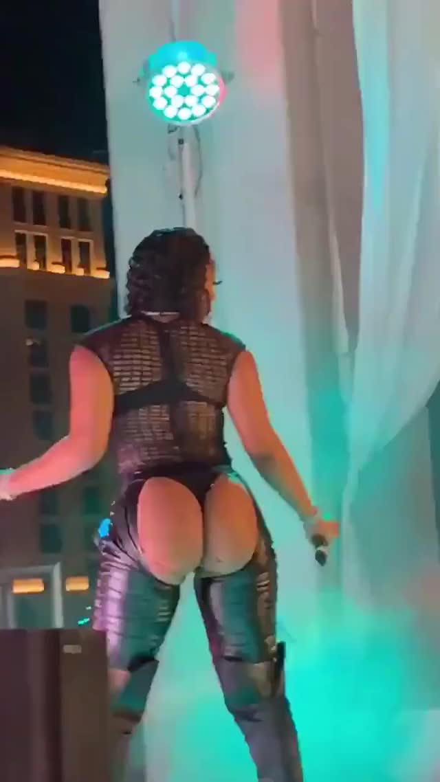 Megan Thee Stallion shaking that ass