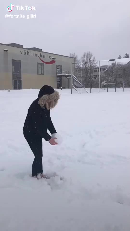 @axnika0 kanns? #fürdich #viral #fail #slowmo #snow