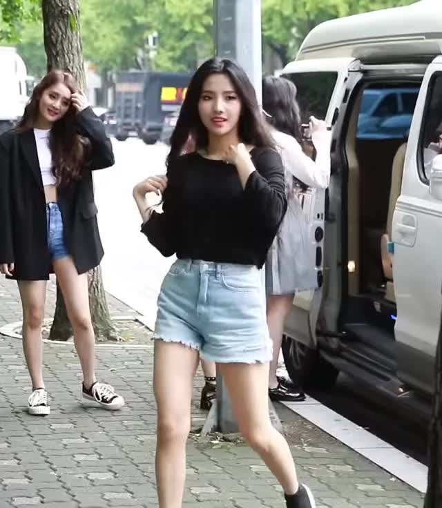 (G)I-DLE Soyeon