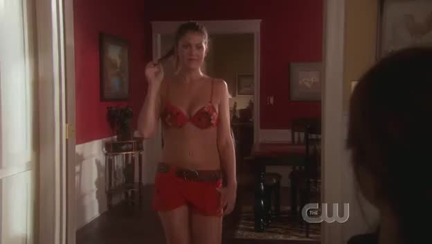 Lindsey Shaw in 'Aliens in America' [S01E06]