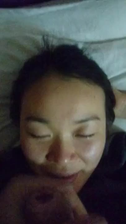 Asian gf gets gooed