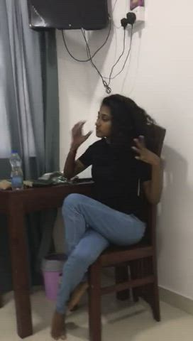 😘Sexy beautiful Tamil girl enjoying with BF in hotel 🥵💦 Link in comment