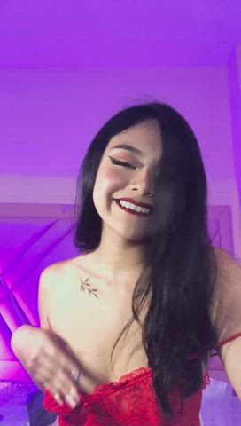 latina model seduction smile teen teens webcam gif