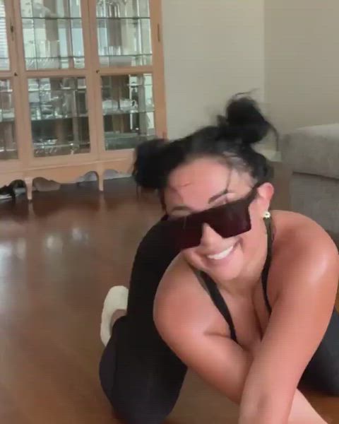 big tits boobs latina tits workout gif