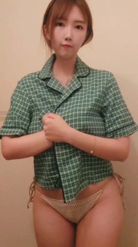 asian big tits bikini boobs korean solo gif