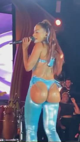 anitta ass twerking gif