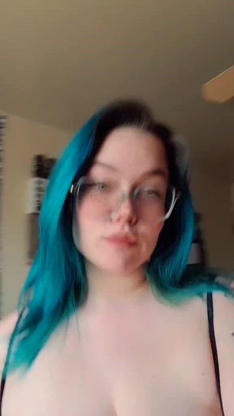 r/tiktits tiktok flashing nipples nipslip boobs gif