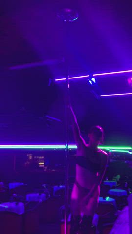 pole dance stripper strippers gif