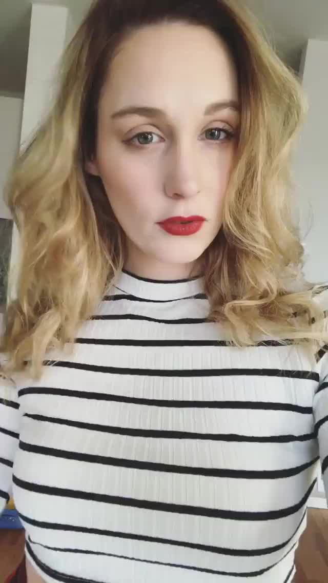 Celebrity Taissa Farmiga gif