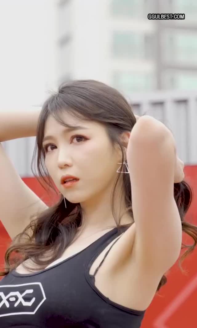 복귀한 레이싱모델 이은혜 (Racing model Eunhye return) .gif