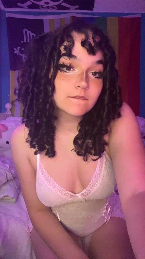 19F Egirl ready to be your online girlfriend