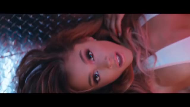 Ariana Grande - Side To Side ft. Nicki Minaj