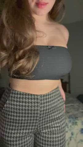 amateur big tits boobs college lesbian student teen tits titty drop gif