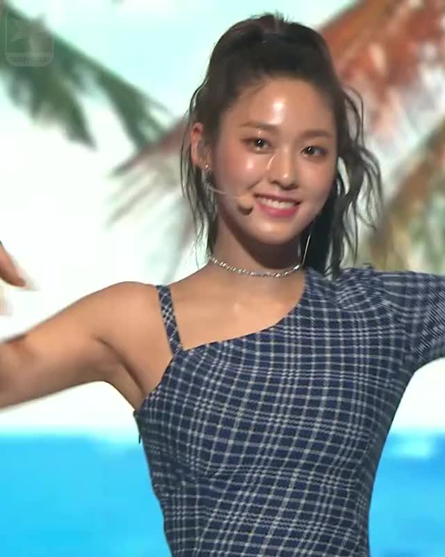 AOA 181228 Seolhyun @ 2018 KBS Gayo Daechukje 'Bingle Bangle' 2+4