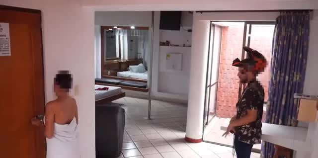 Entrega De Domicilio Termina En Sexo Duro En un Motel De Colombia