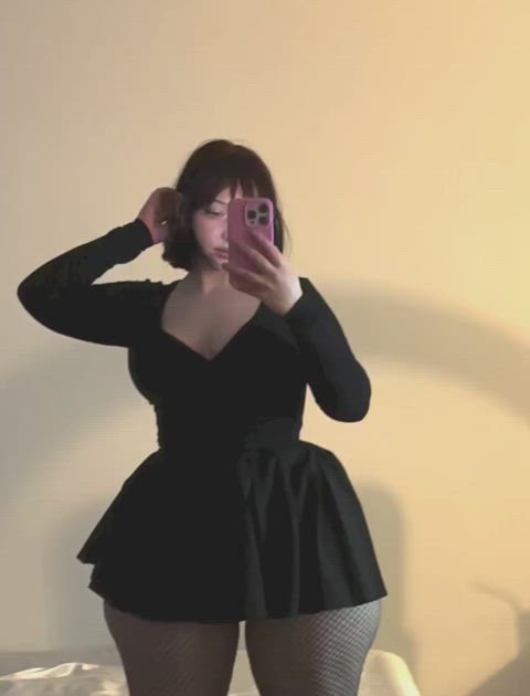 Curvy Goth