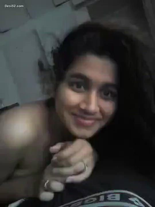 indian teen gives her boyfriend blowjob enjoys every single drop of his 🍆💦💦💦