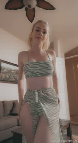 Natural Tits Pawg Petite gif