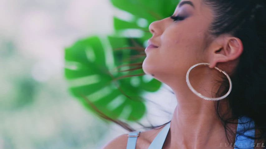 Sloppy blowbang for Xxlayna Marie