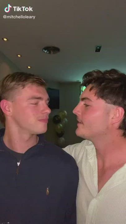 Straight Drunken Men Kissing