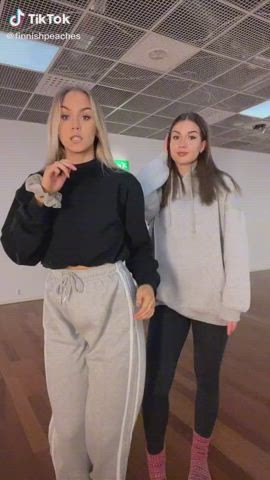 Ass Dancing Group Shaking Shorts TikTok Twerking gif