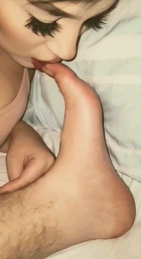 19 years old amateur feet fetish feet licking feet sucking foot fetish homemade teens