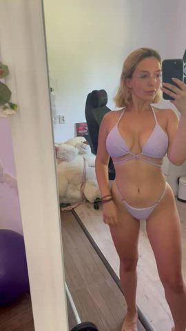 amateur ass big tits bikini blonde boobs onlyfans tanlines teen tits gif