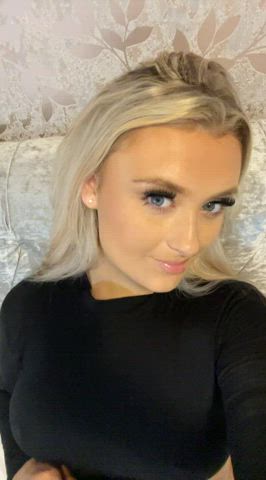 Big Tits Blonde Blue Blue Eyes Nipples OnlyFans Smile gif