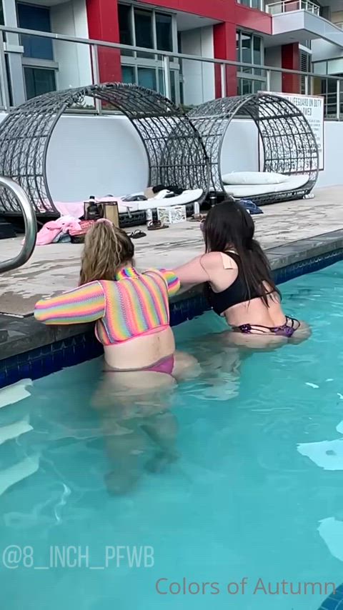 ass bbw blonde brunette censored huge ass pool snowbunnies white girl gif